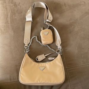 Prada Re-Edition 2005 Crossbody Bag